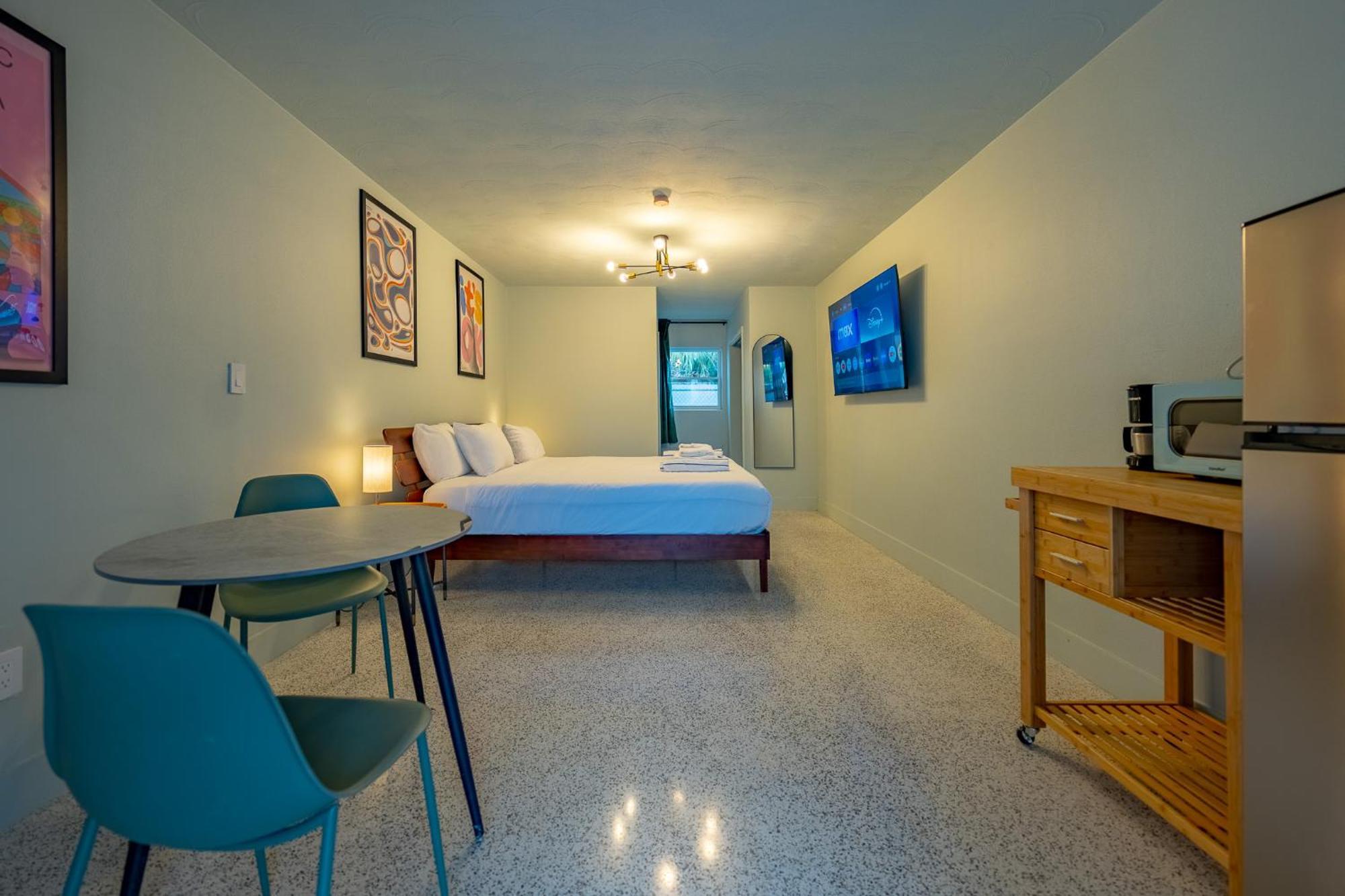 Tropical Breeze Apartment Clearwater Beach Exterior photo